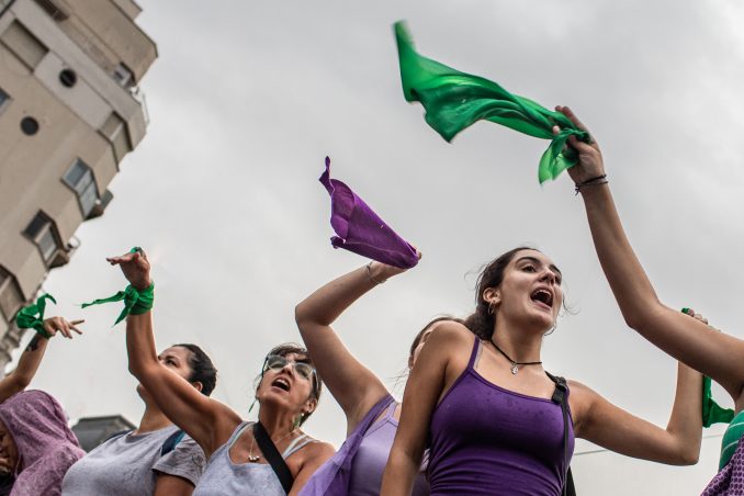 Lo que el río trae: seguir la corriente de quienes sostienen los derechos